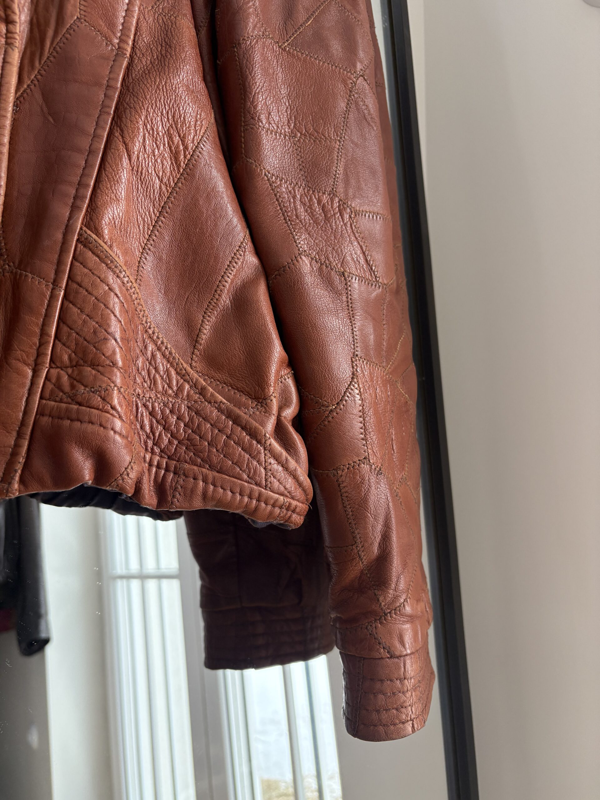 Karmelowa kurtka upcykling - obrazek 3