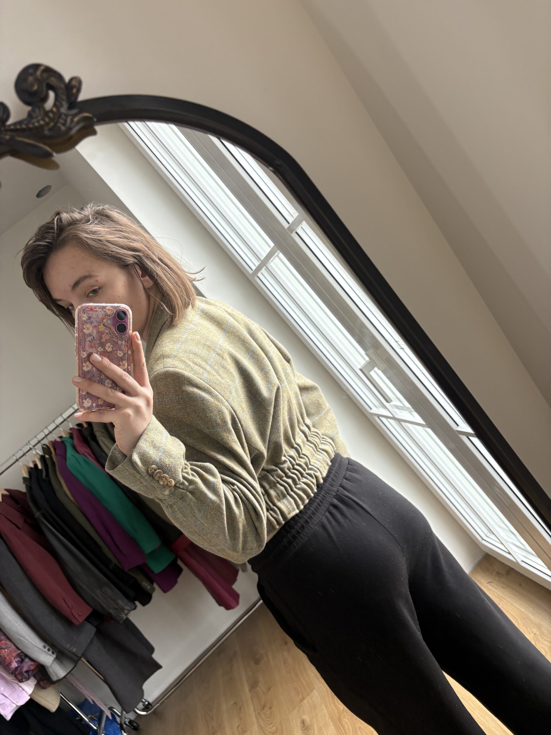 Marynarka w kratę z regulowaną gumą - obrazek 5